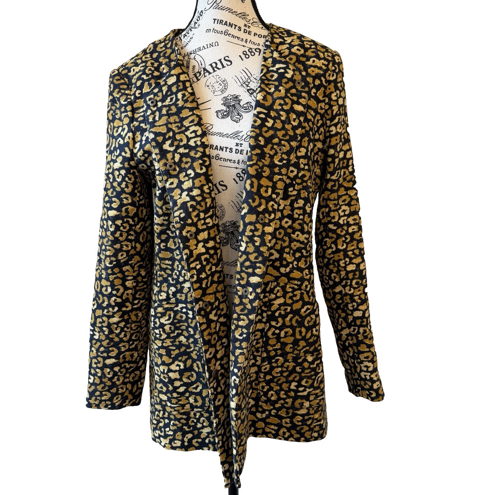Who What Wear Women’s Blazer/Jacket Size Large Animal Print Lined Snap Closure